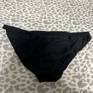 Size L bathing suit bottoms